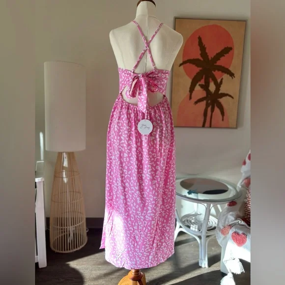 Yours Truly Dress - Picture 1 of 3